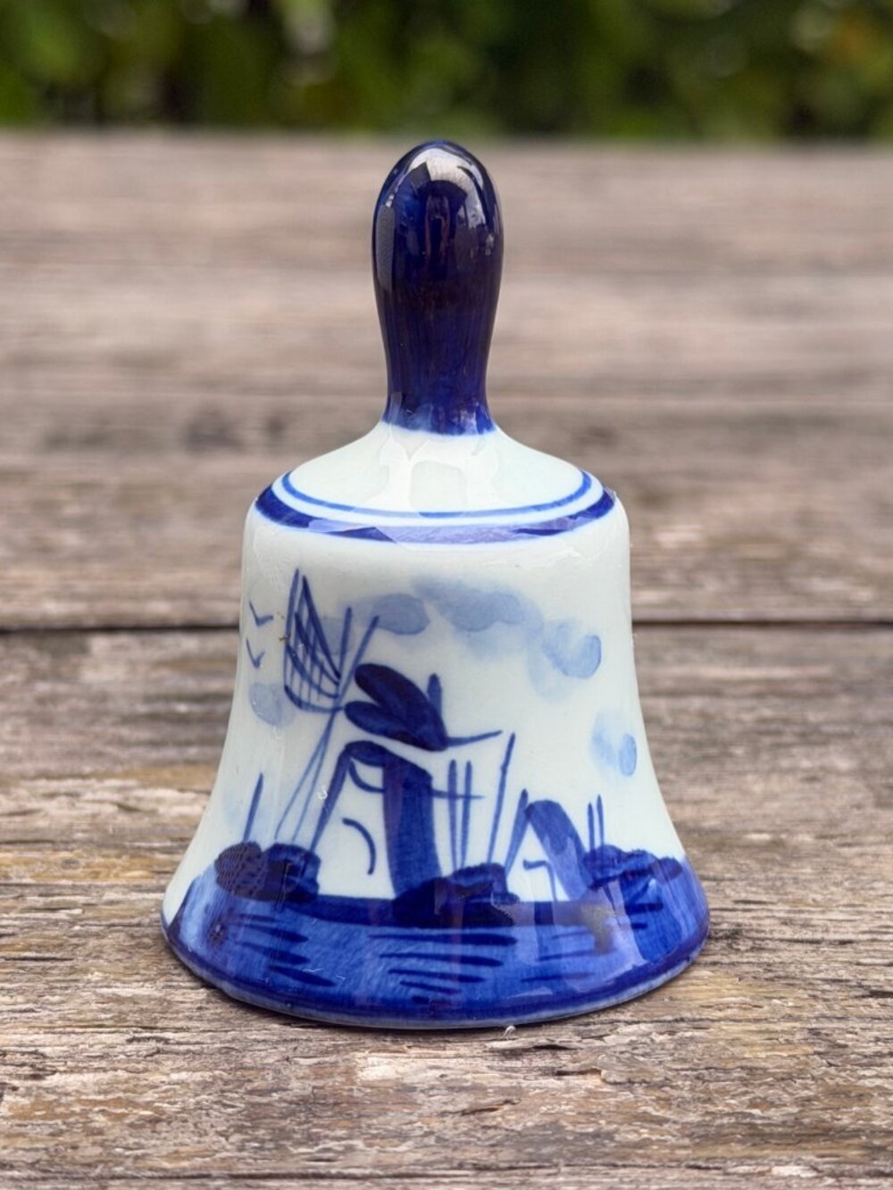 Vintage Hand Painted DELFTS BLAUW Blue Bell Holland Windmill Leaf Pattern Small